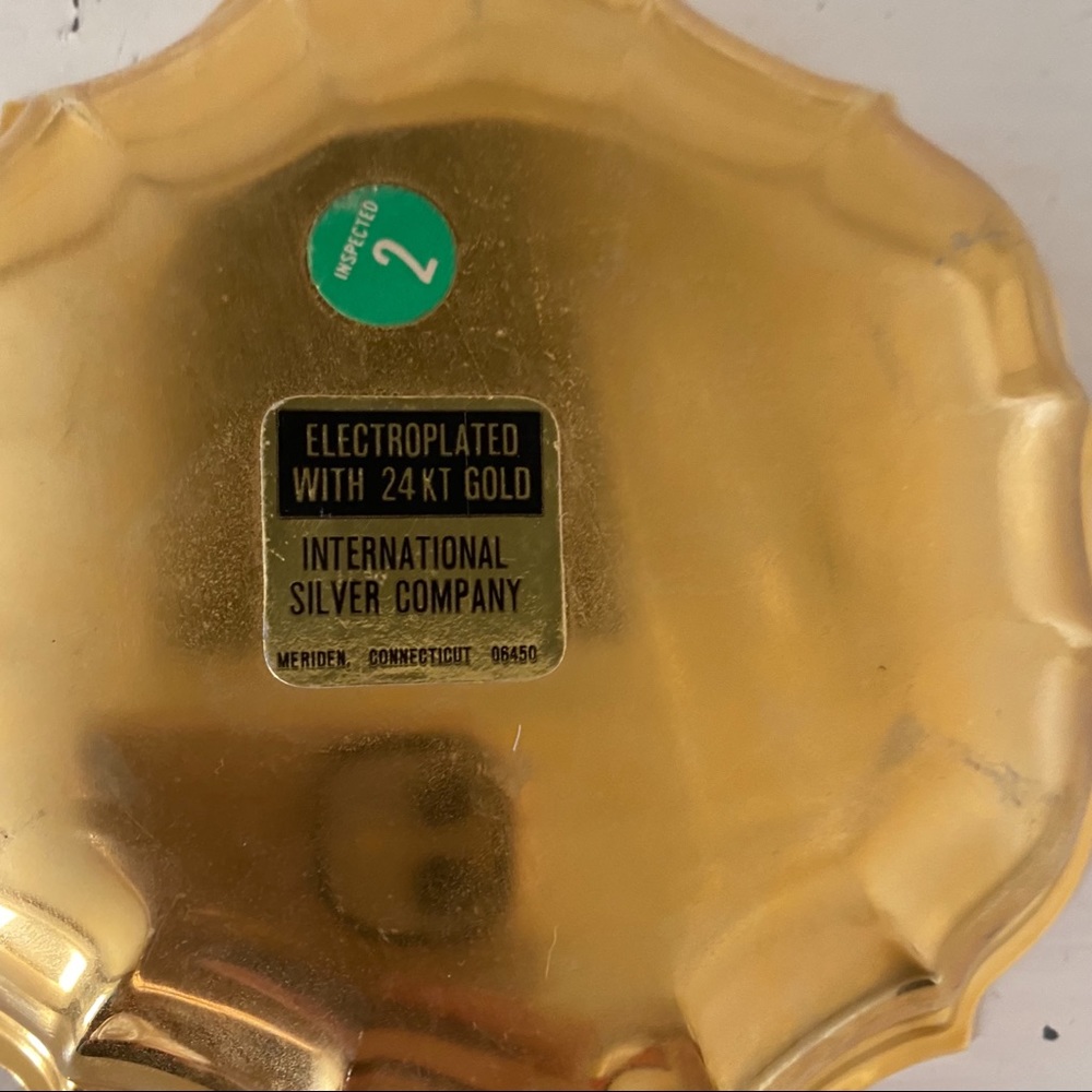 24k Gold Plated Small Scalloped-Edge Art Deco-Inspired Shallow Trinket Dish - Picture 6 of 6